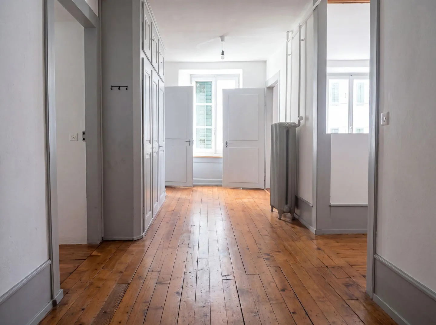 Maison multifamiliale historique dans un emplacement privilégié - Photo 15 sur 17