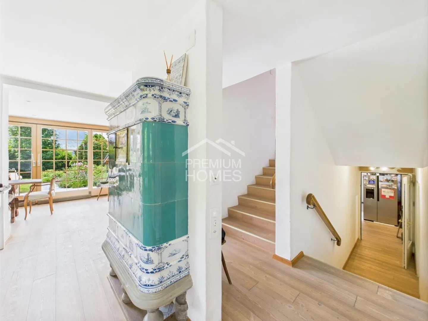 Zeitloser Schatz auf der Terrasse von Saanen - Foto 9 von 13