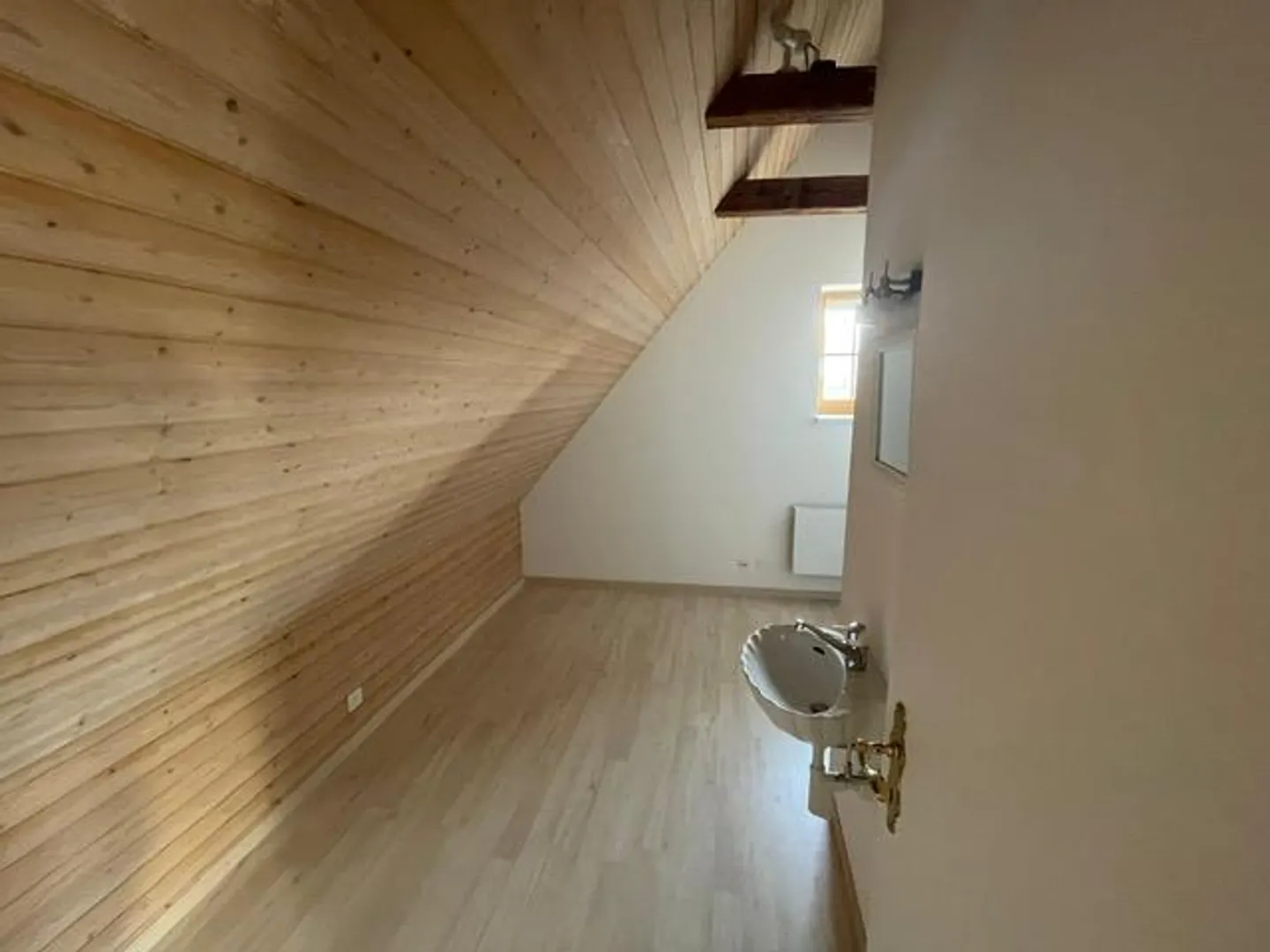 Incantevole appartamento di 5 stanze con galleria e ascensore nel cuore della città vecchia - Foto 9 di 9