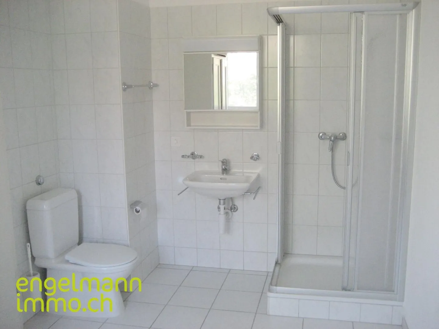 Espace commercial avec vitrine, pour bureau, stockage, institut de beauté - Photo 7 sur 7