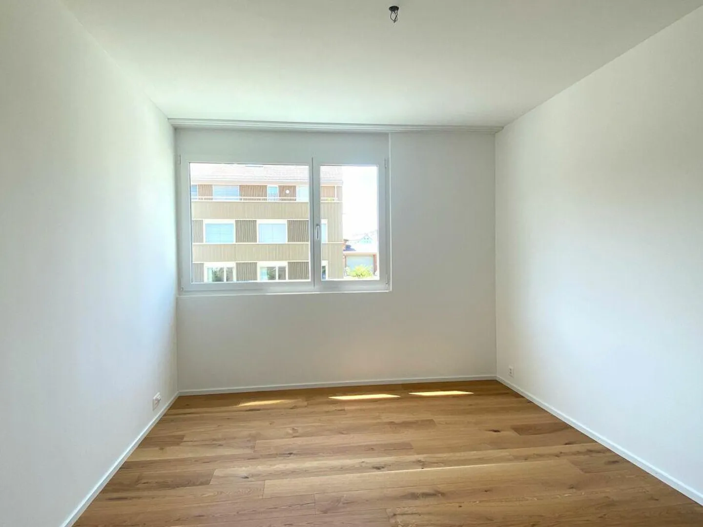 Stilvolle 4.5 Zimmer Wohnung - Foto 7 von 11