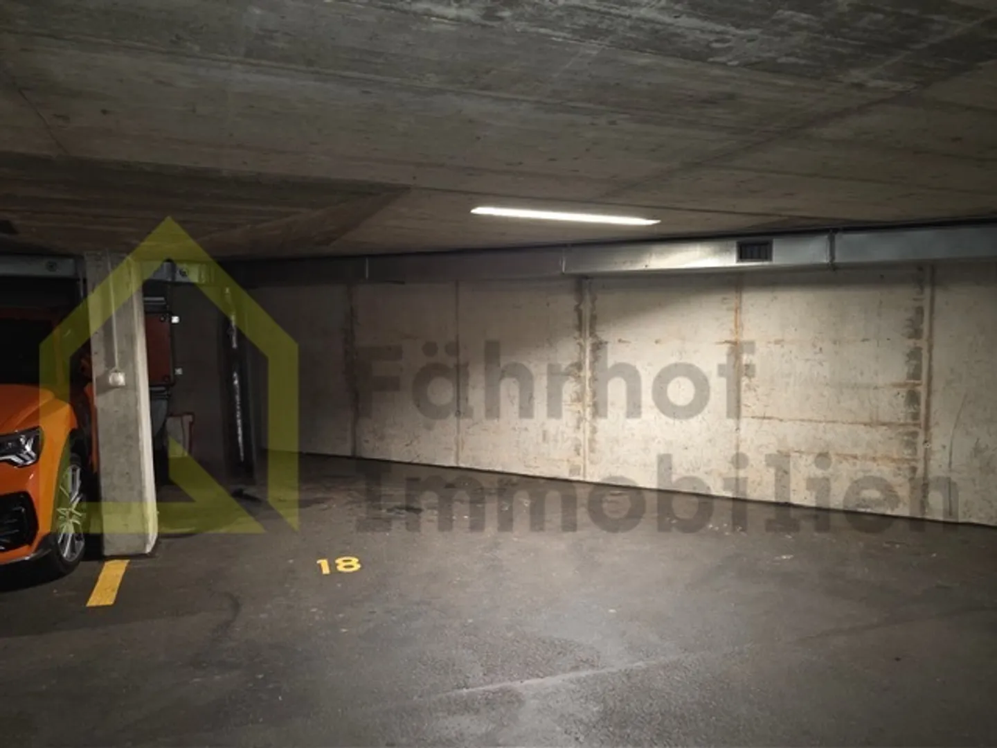 Place de parking pour motos ou petites voitures (longueur max. 2m) - Photo 5 sur 6