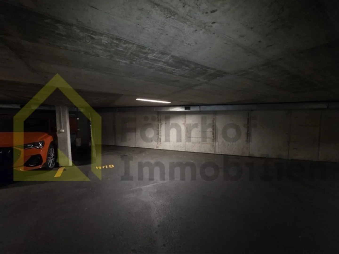 Place de parking pour motos ou petites voitures (longueur max. 2m) - Photo 4 sur 6