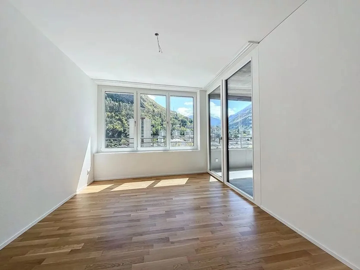 Moderne 3.5 Zimmer Wohnung in Visp - Foto 2 von 6