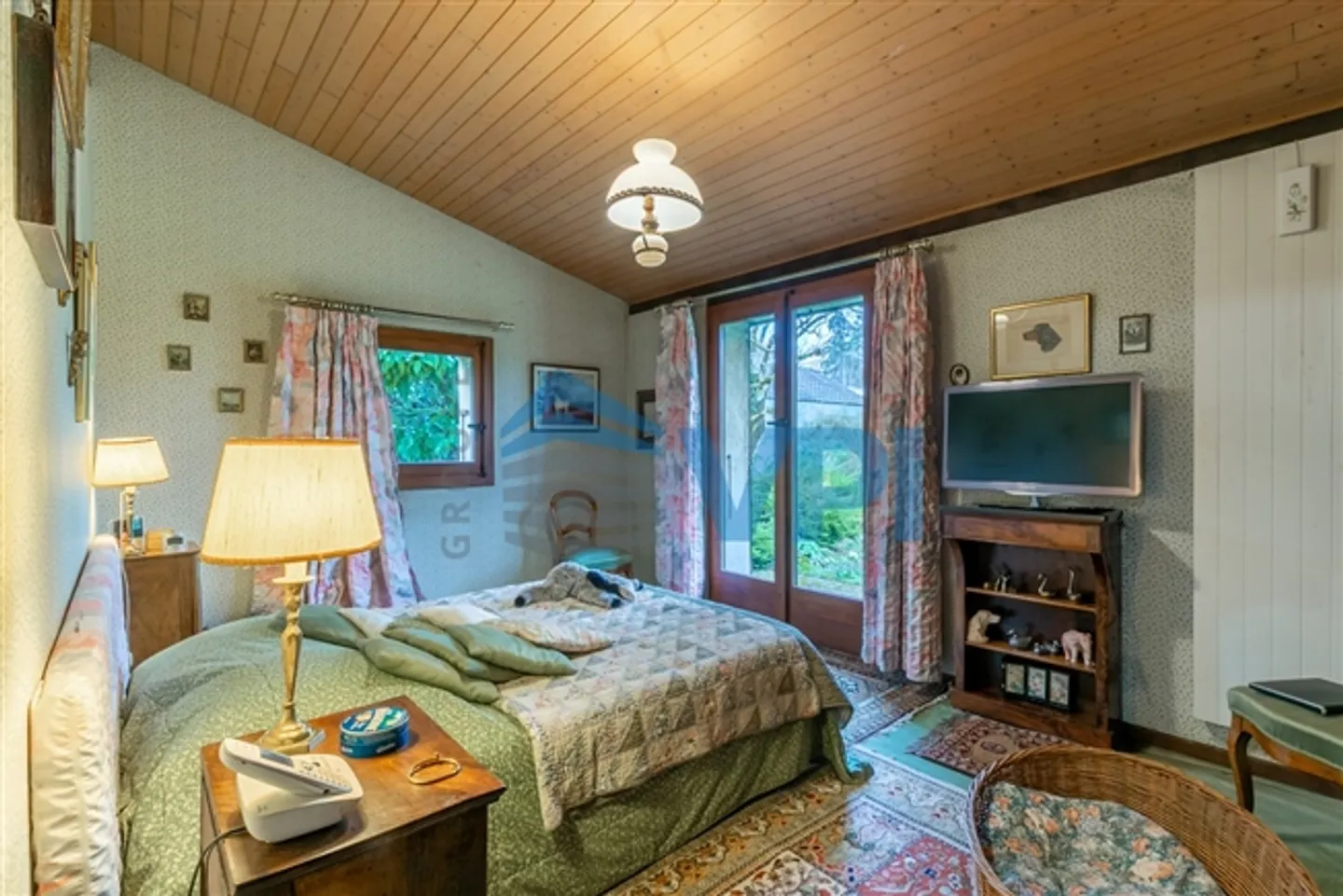 Villa indipendente con 5 camere nella città di Gy - Foto 7 di 9