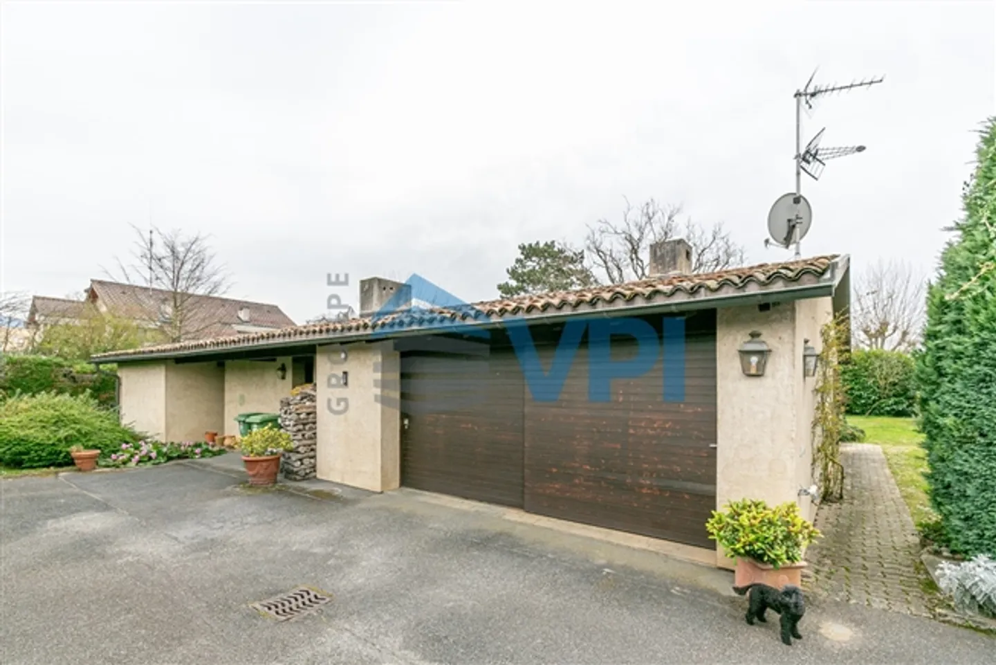 Villa indipendente con 5 camere nella città di Gy - Foto 9 di 9