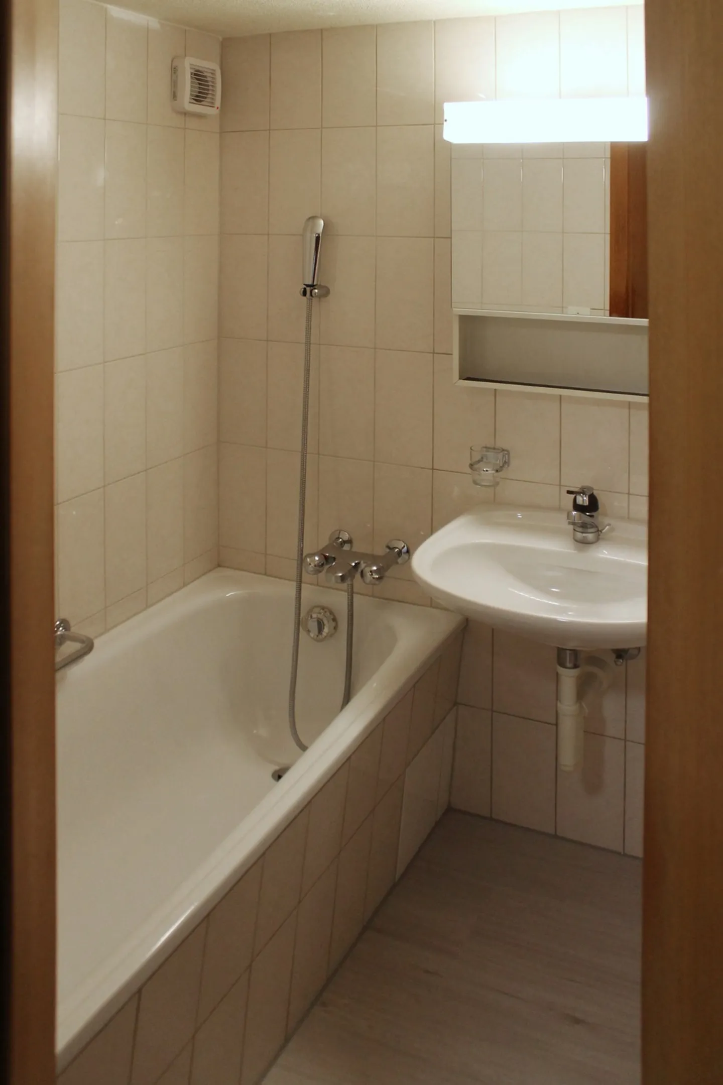 Casa plurifamiliare nella migliore posizione a Rheineck - Foto 8 di 9