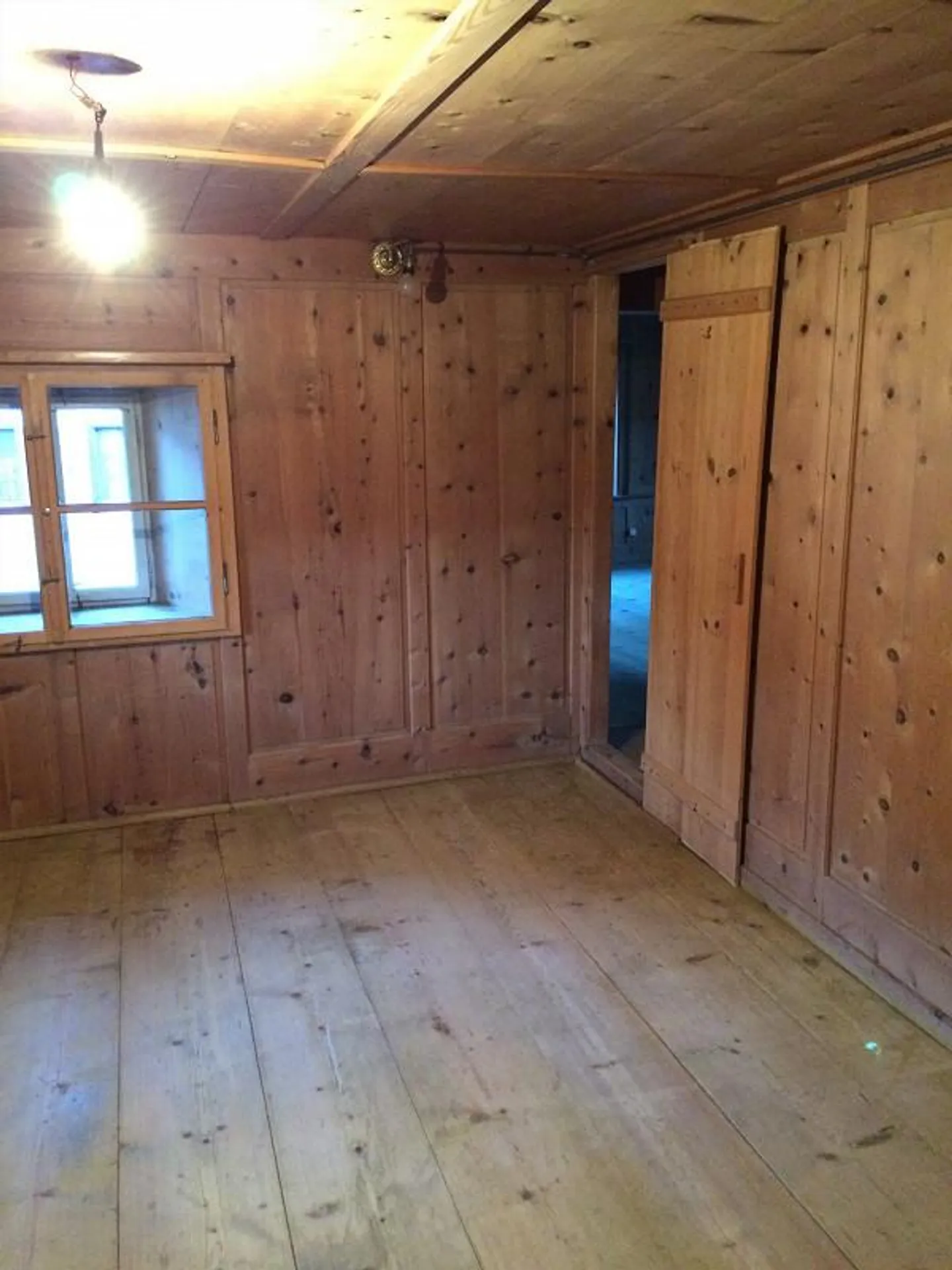 House with Stable and Garden - Photo 12 of 18