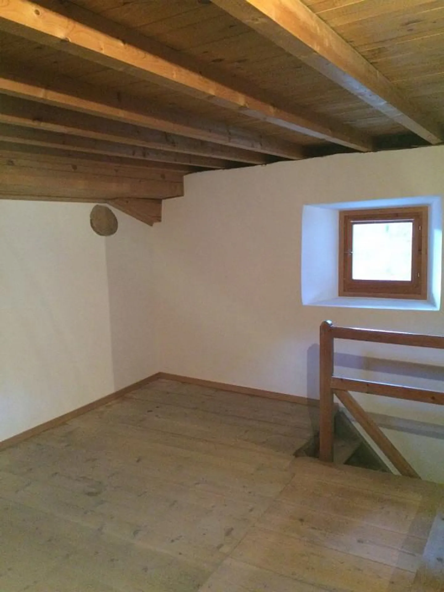 House with Stable and Garden - Photo 14 of 18