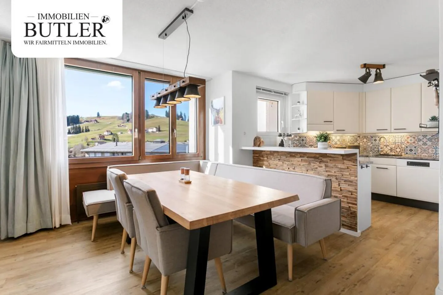 Charmante Wohnung mit Wintergärten - Foto 1 von 9