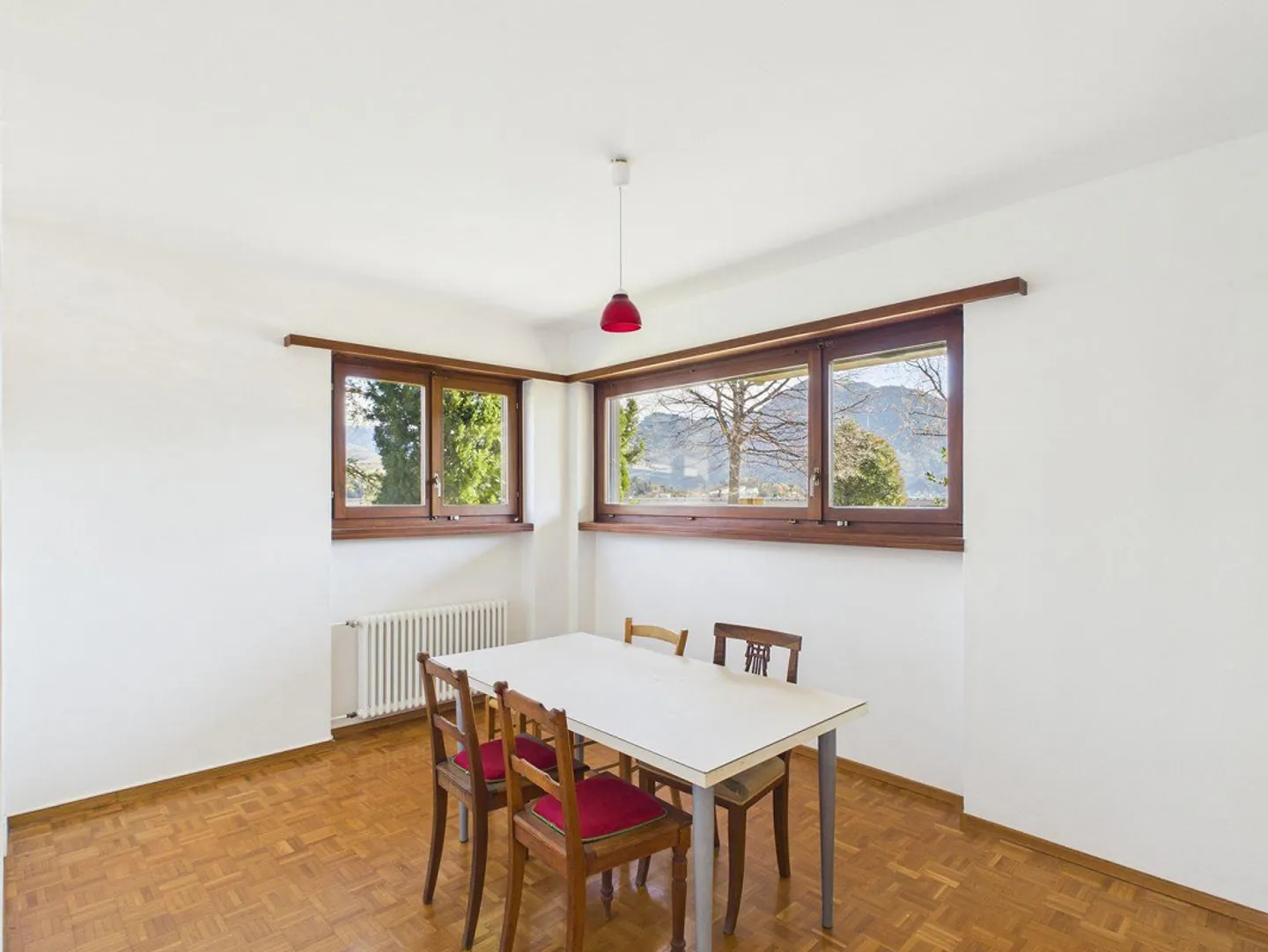 Opportunity to Enhance – 3.5 Rooms to Renovate - Photo 1 of 10