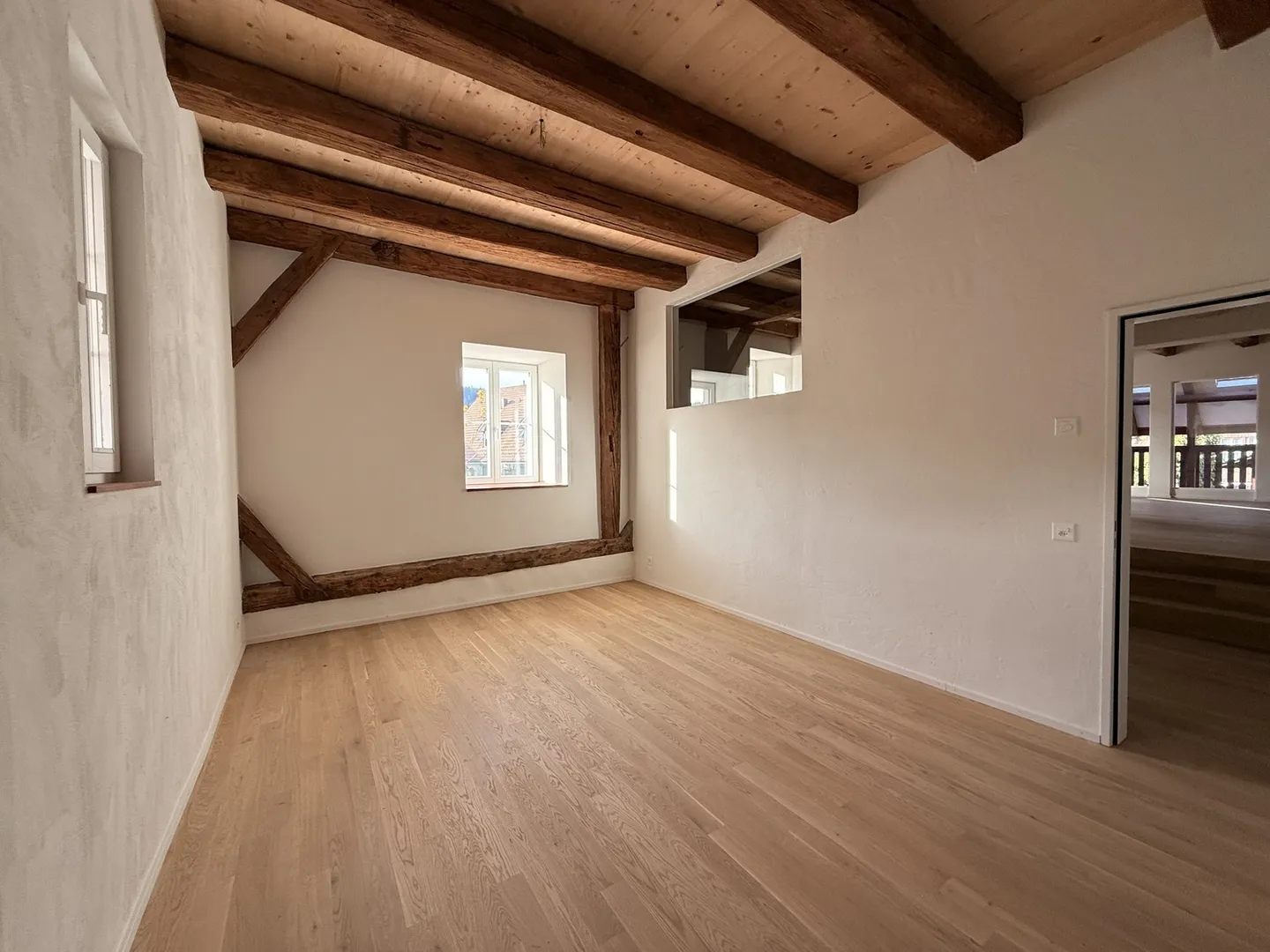 Exclusive Living with Character – Completely Renovated Apartments in a Historic Timber House - Photo 6 of 7