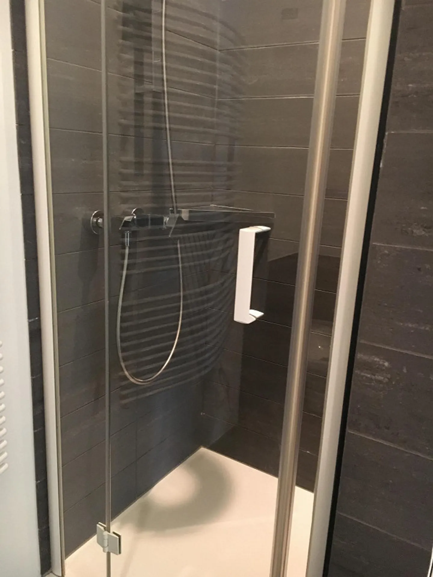 Mendrisio ZENTRUM GROßE 4.5-Zimmer-Wohnung mit GROßER Terrasse - Foto 5 von 19