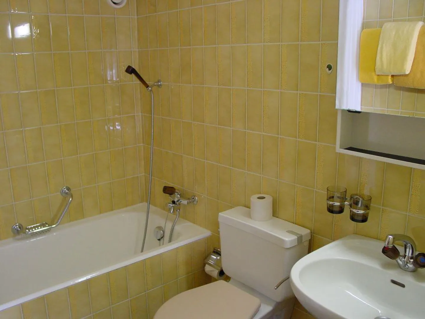 From May 1, 2026 - only in annual rent - Photo 11 of 30