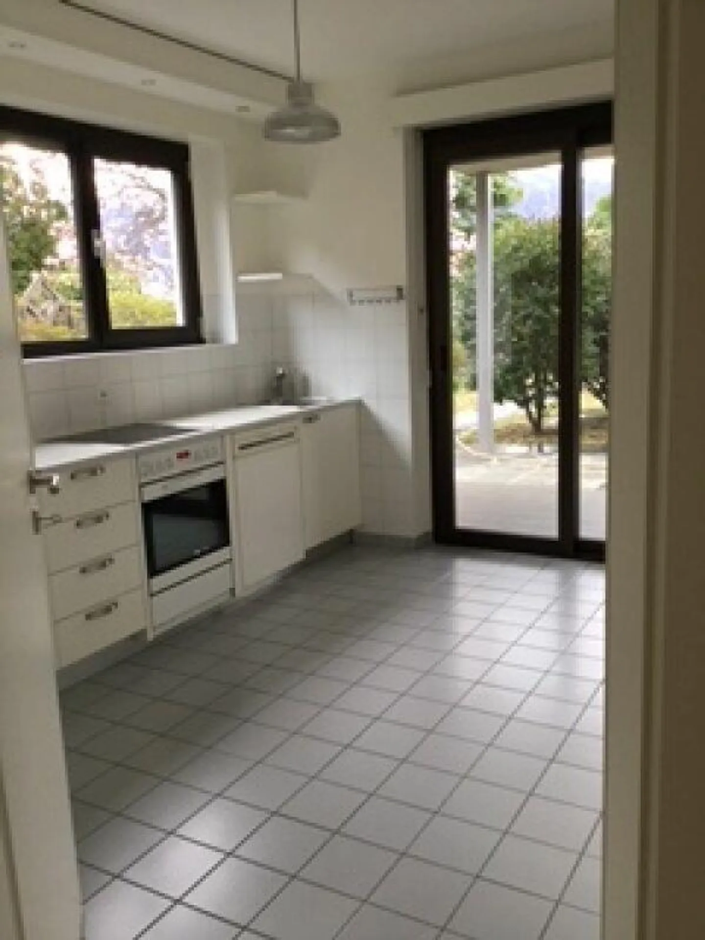 LOSONE - DOPPELHAUSHÄLFTE MIT GROSSEM GARTEN - Foto 21 von 27