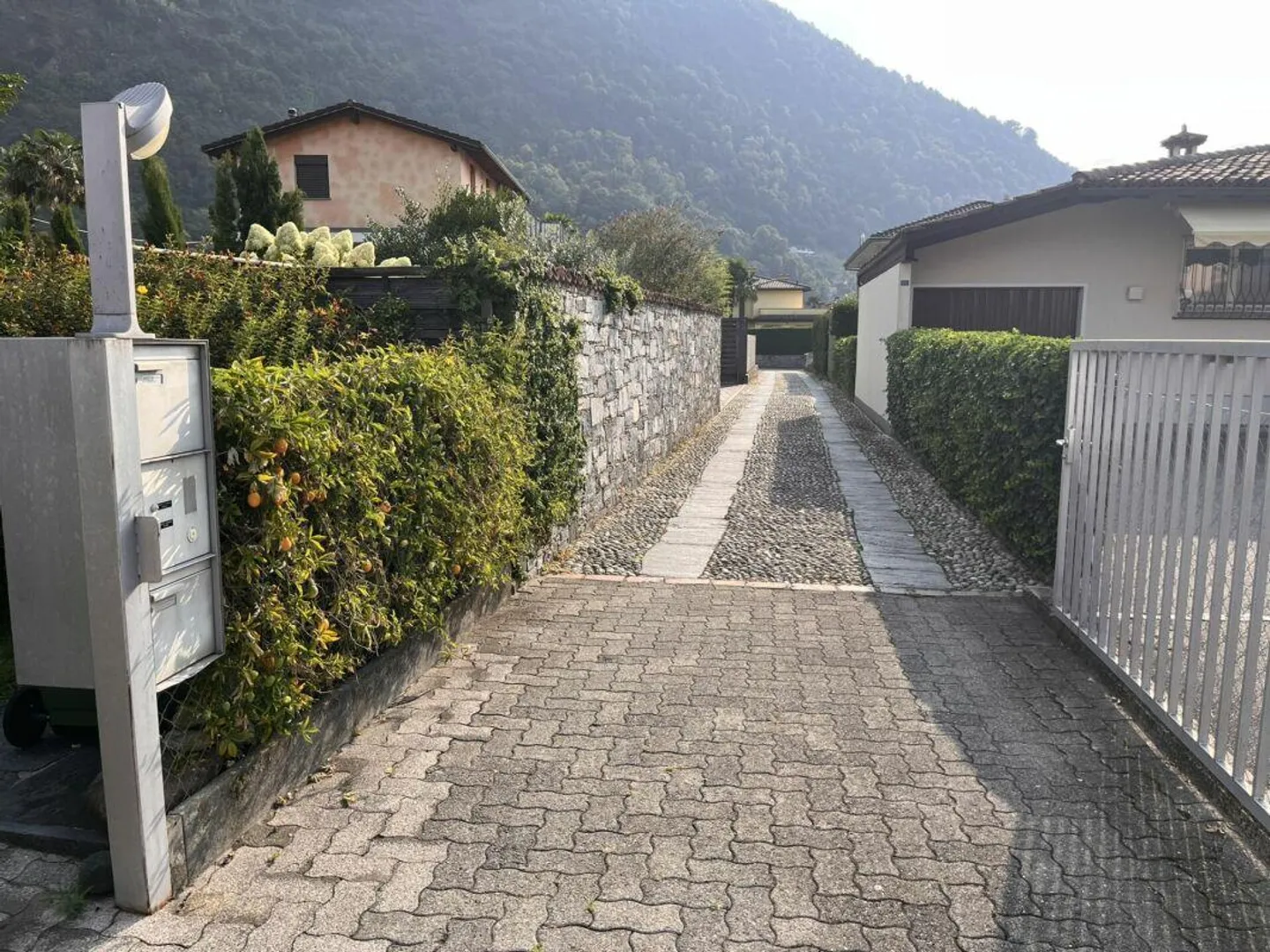 LOSONE - DOPPELHAUSHÄLFTE MIT GROSSEM GARTEN - Foto 26 von 27