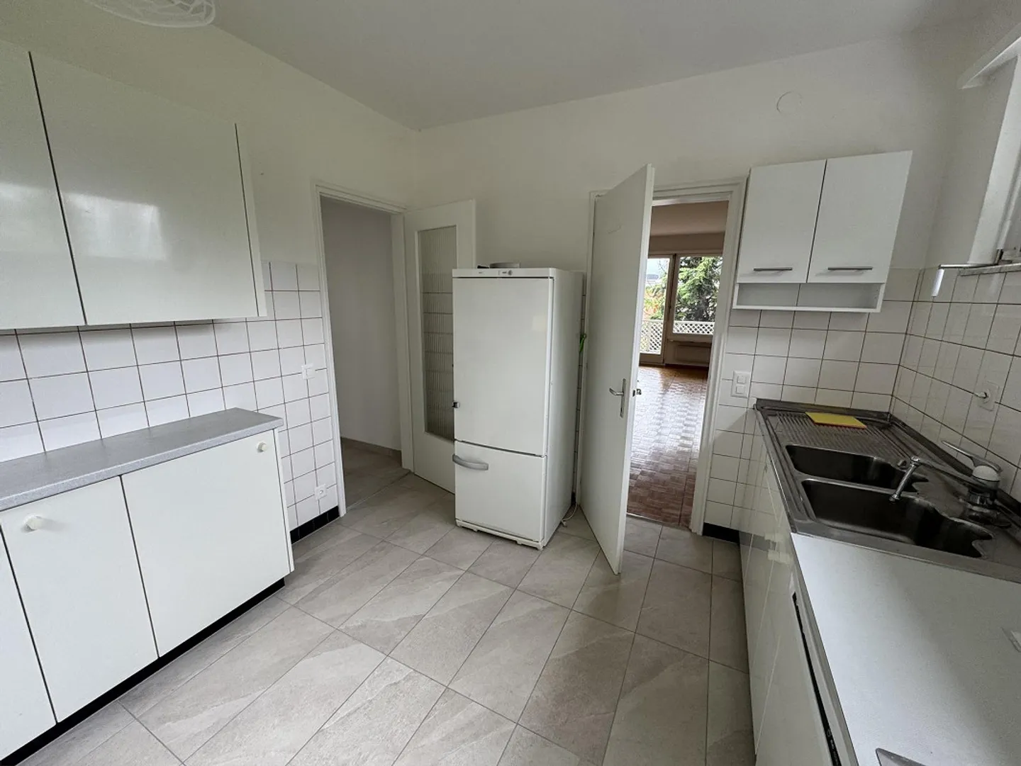 Geräumige und helle 3 1/2 Zimmer - Locarno/Solduno - Foto 2 von 9