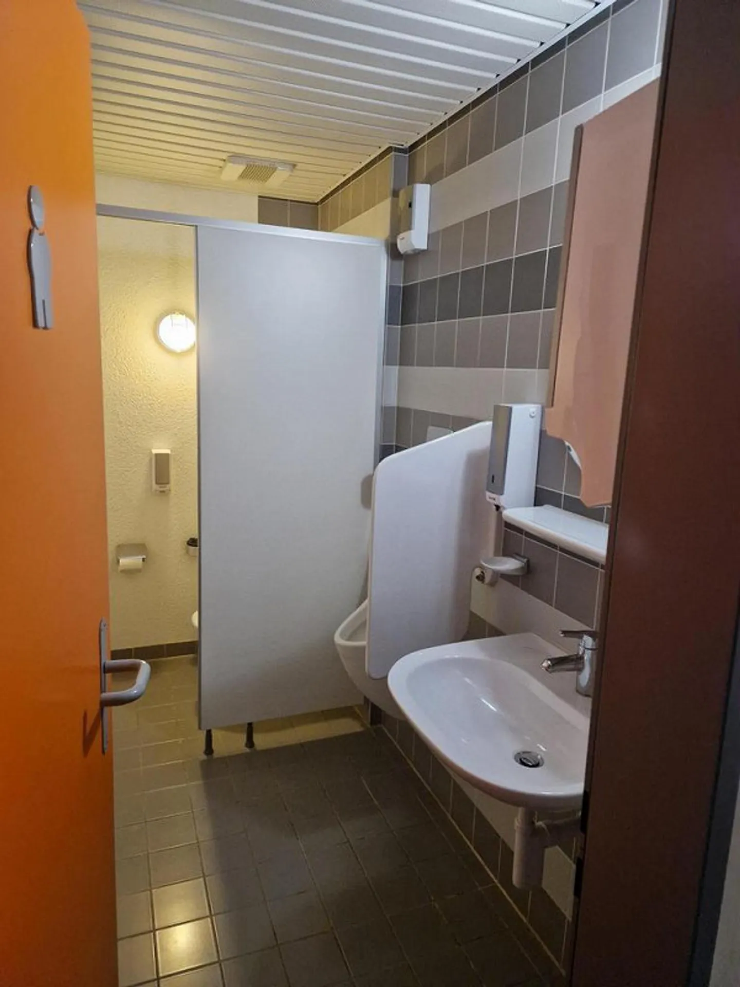 Vielseitige Bürofläche zu vermieten - Foto 6 von 6