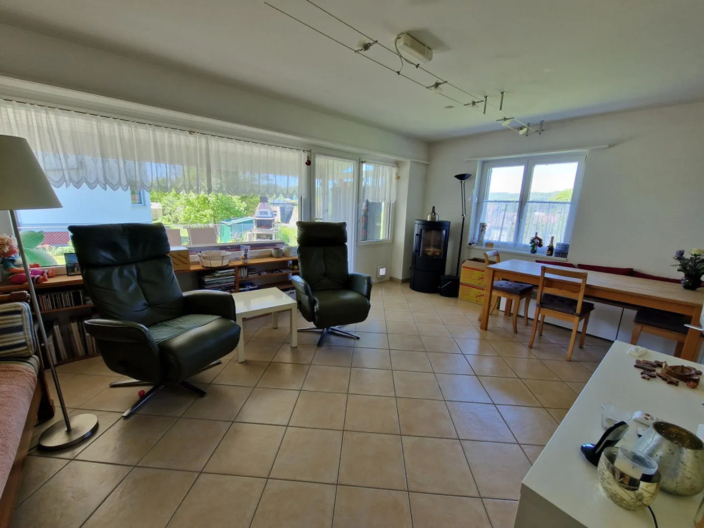 Incantevole casa unifamiliare di 4 stanze in posizione centrale - Foto 5 di 9