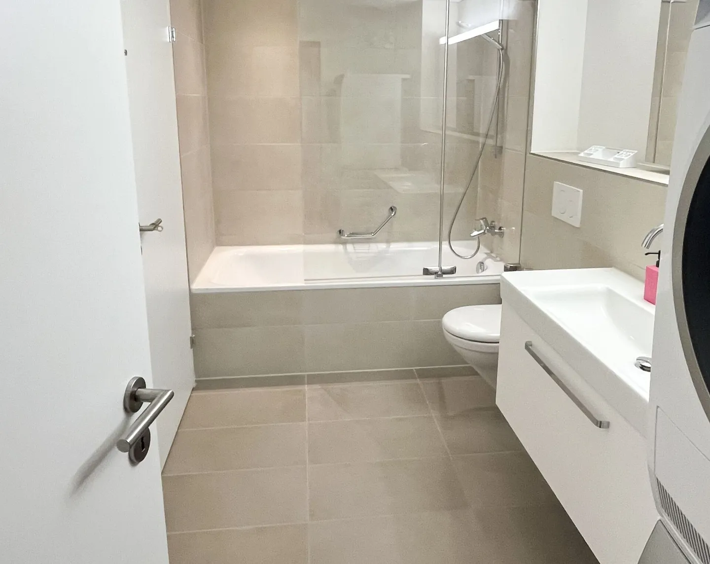 Vie Urbaine - Appartement 3.5 pièces avec Loggia - Photo 4 sur 14