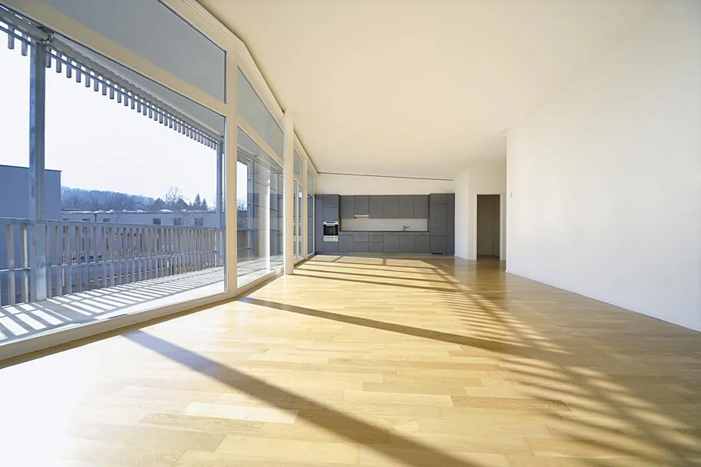 Modernes Apartment mit Loggia - Foto 2 von 6
