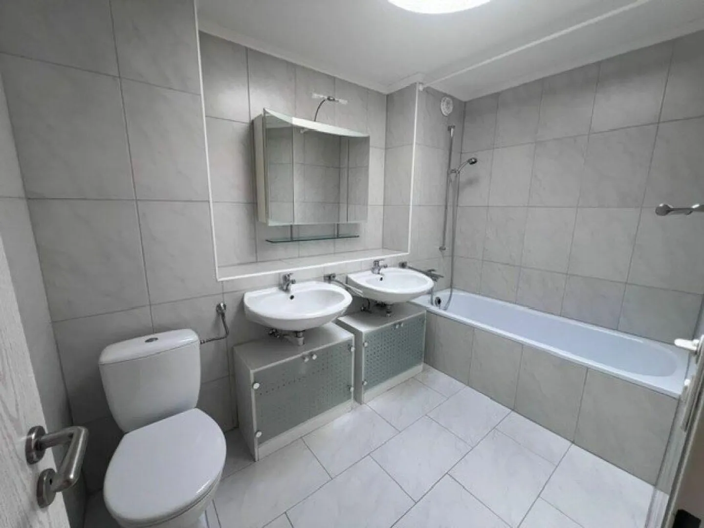 Appartamento da sogno di 5,5 stanze con ampio layout e terrazza... - Foto 17 di 26