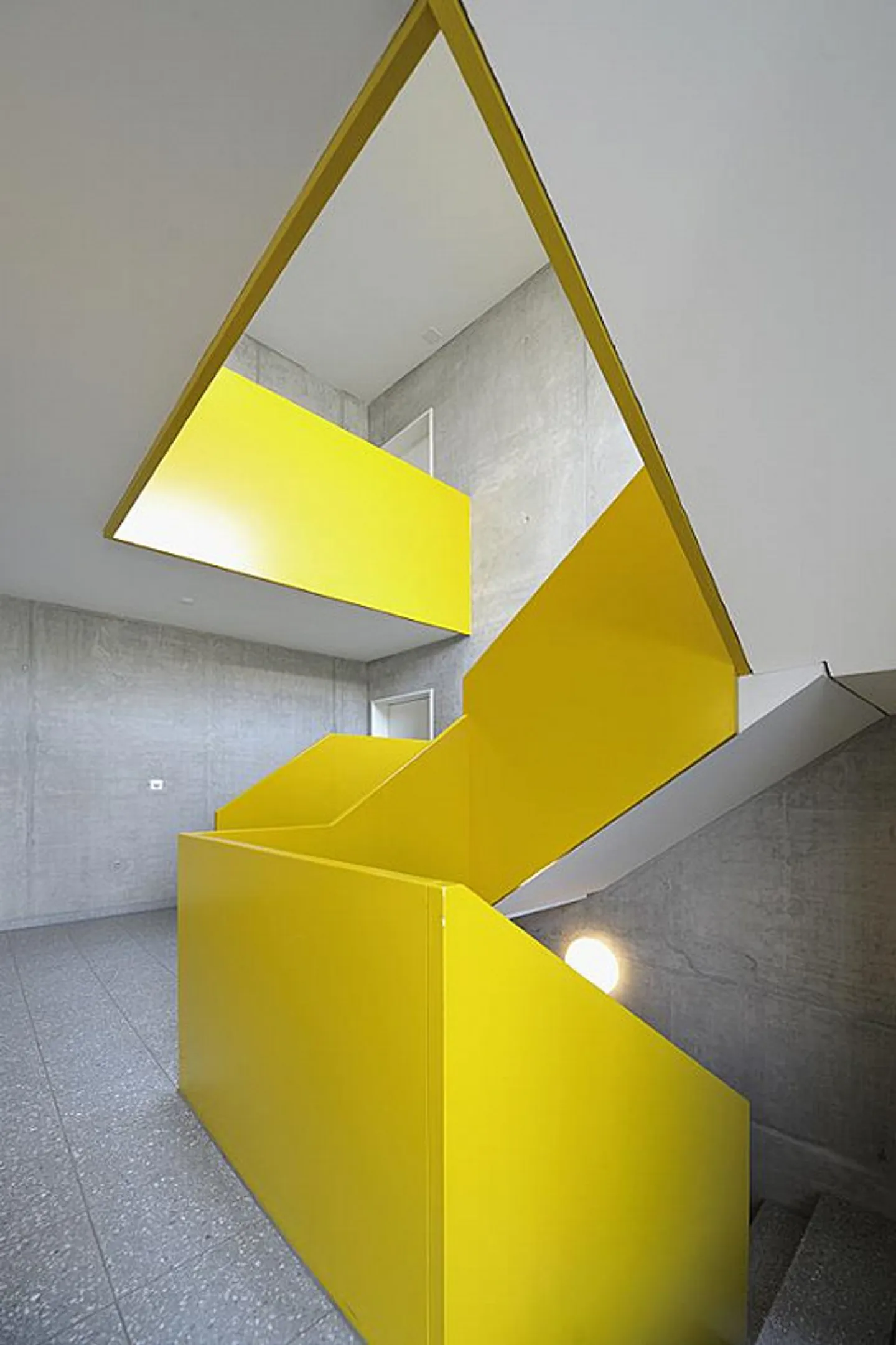 Modernes Apartment mit Loggia - Foto 6 von 6