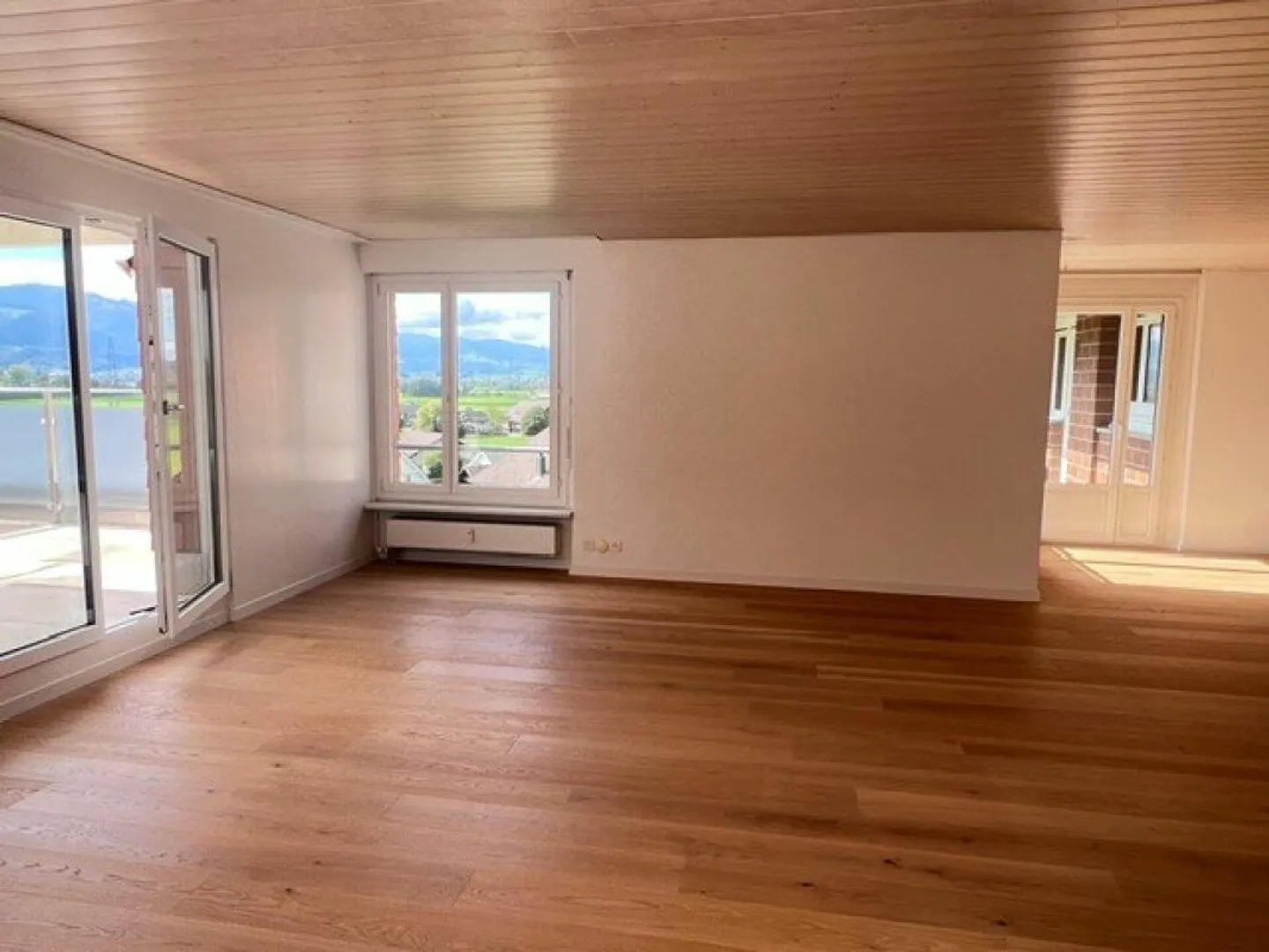 Appartamento da sogno di 5,5 stanze con ampio layout e terrazza... - Foto 4 di 26