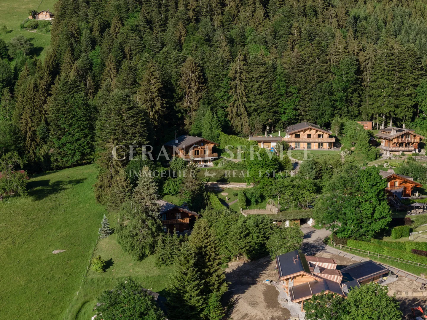 Charmantes Chalet mit Atemberaubenden Ausblicken - Foto 7 von 47