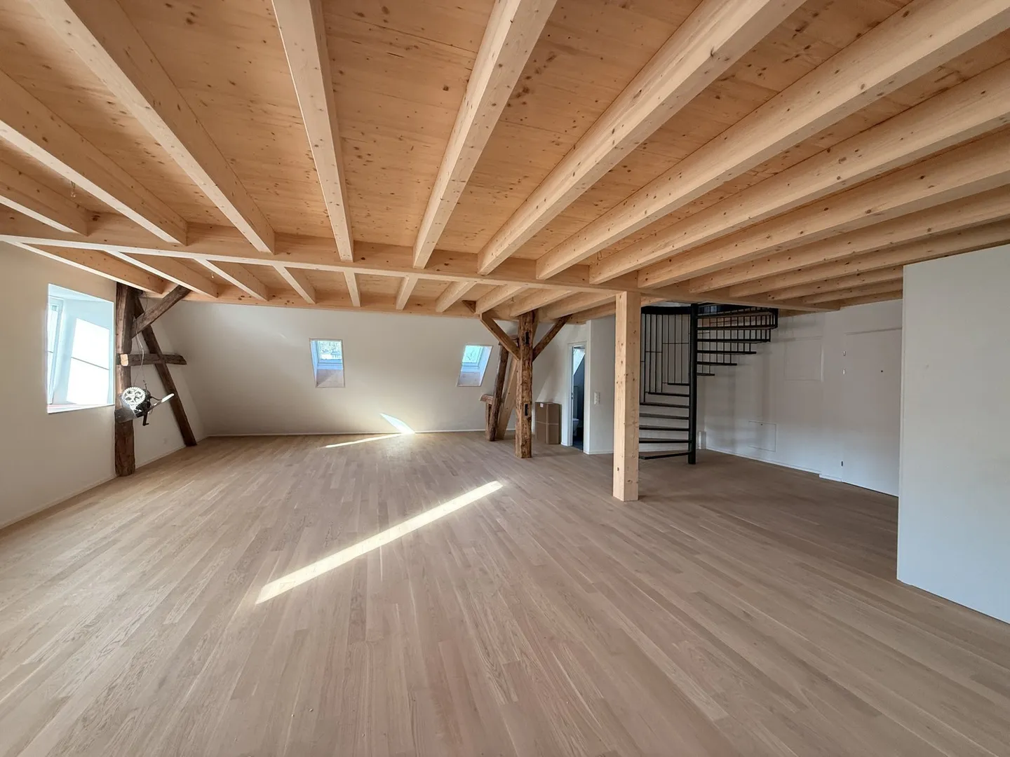 Exclusive Living with Character – Completely Renovated Apartments in a Historic Timber House - Photo 2 of 12