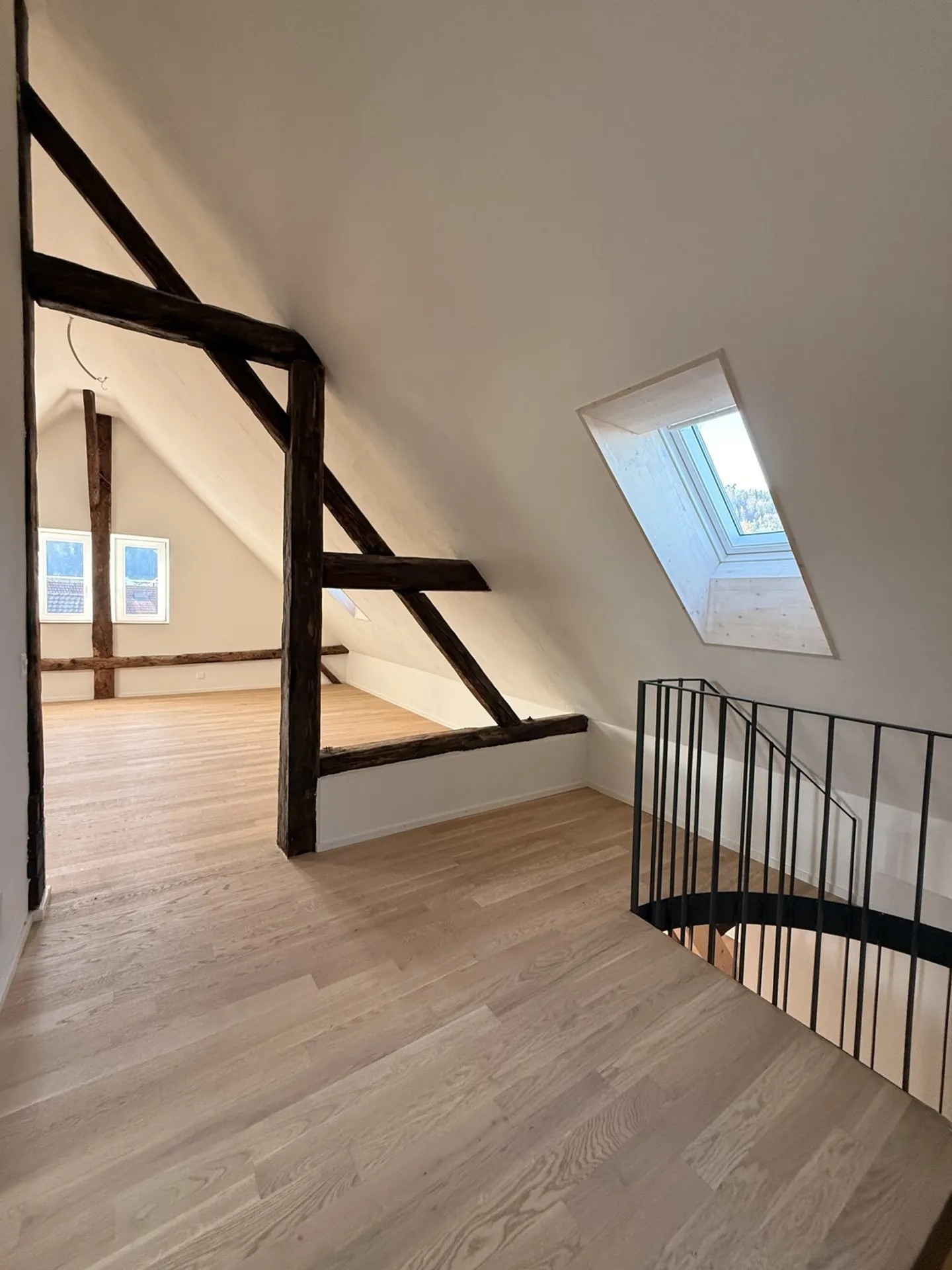 Exclusive Living with Character – Completely Renovated Apartments in a Historic Timber House - Photo 6 of 12