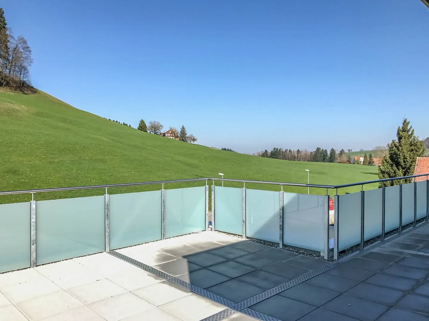 Appartamento attico di 3,5 stanze con vista - Foto 4 di 7