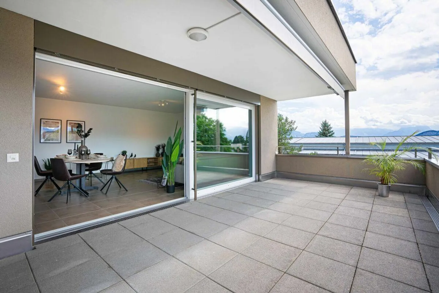 Sunny penthouse apartment with the highest comfort and privacy - Photo 10 of 14