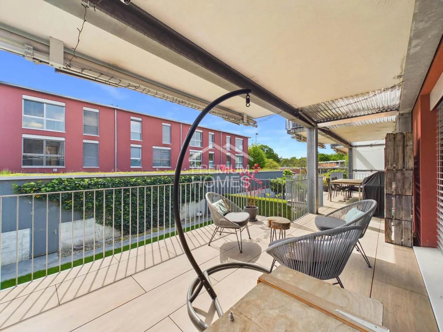 XXL Balcony with Modern Living Feel - Photo 6 of 7