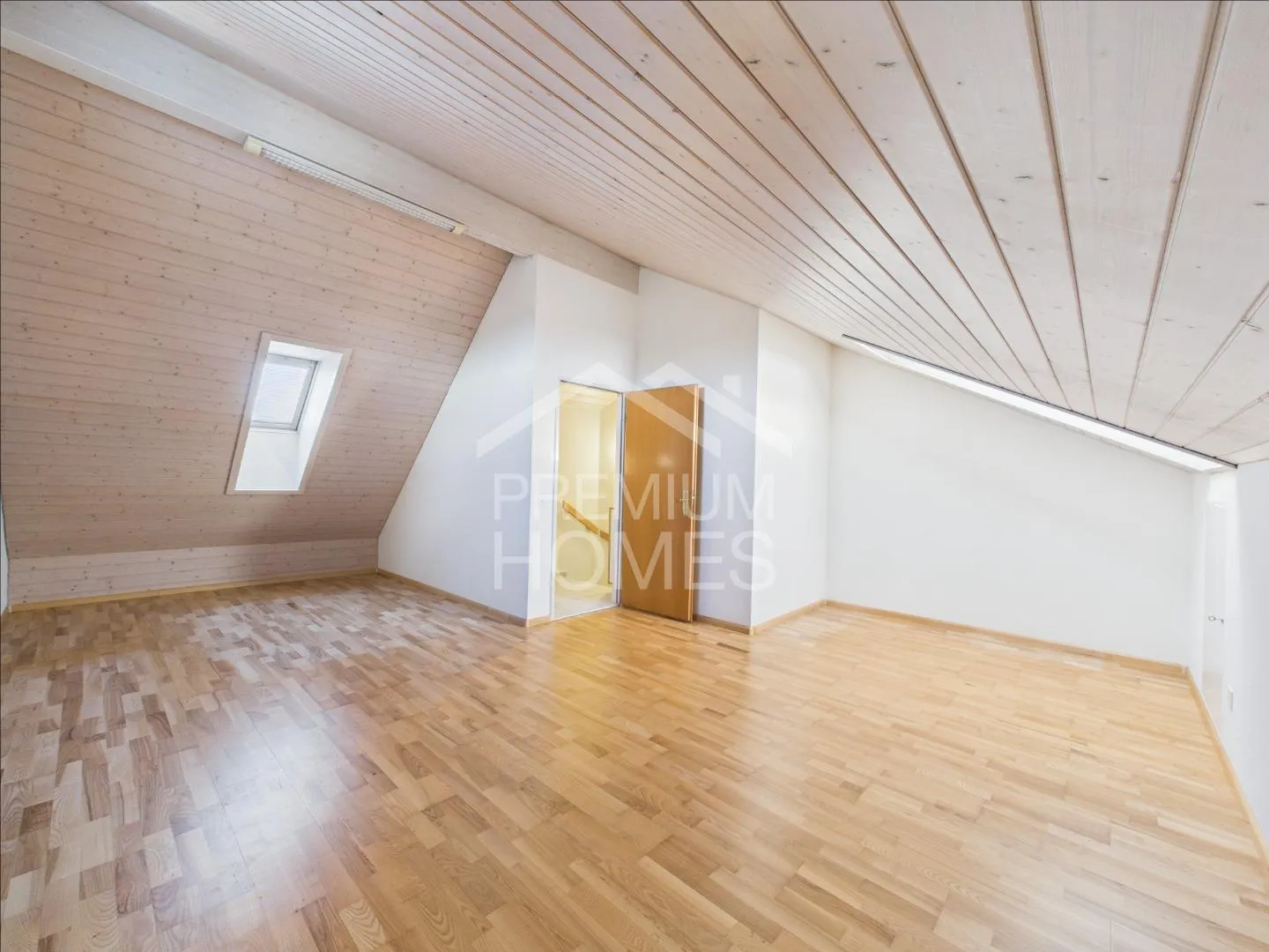 Vivre dans le vert - Proche de la ville et adapté aux familles - Photo 3 sur 11