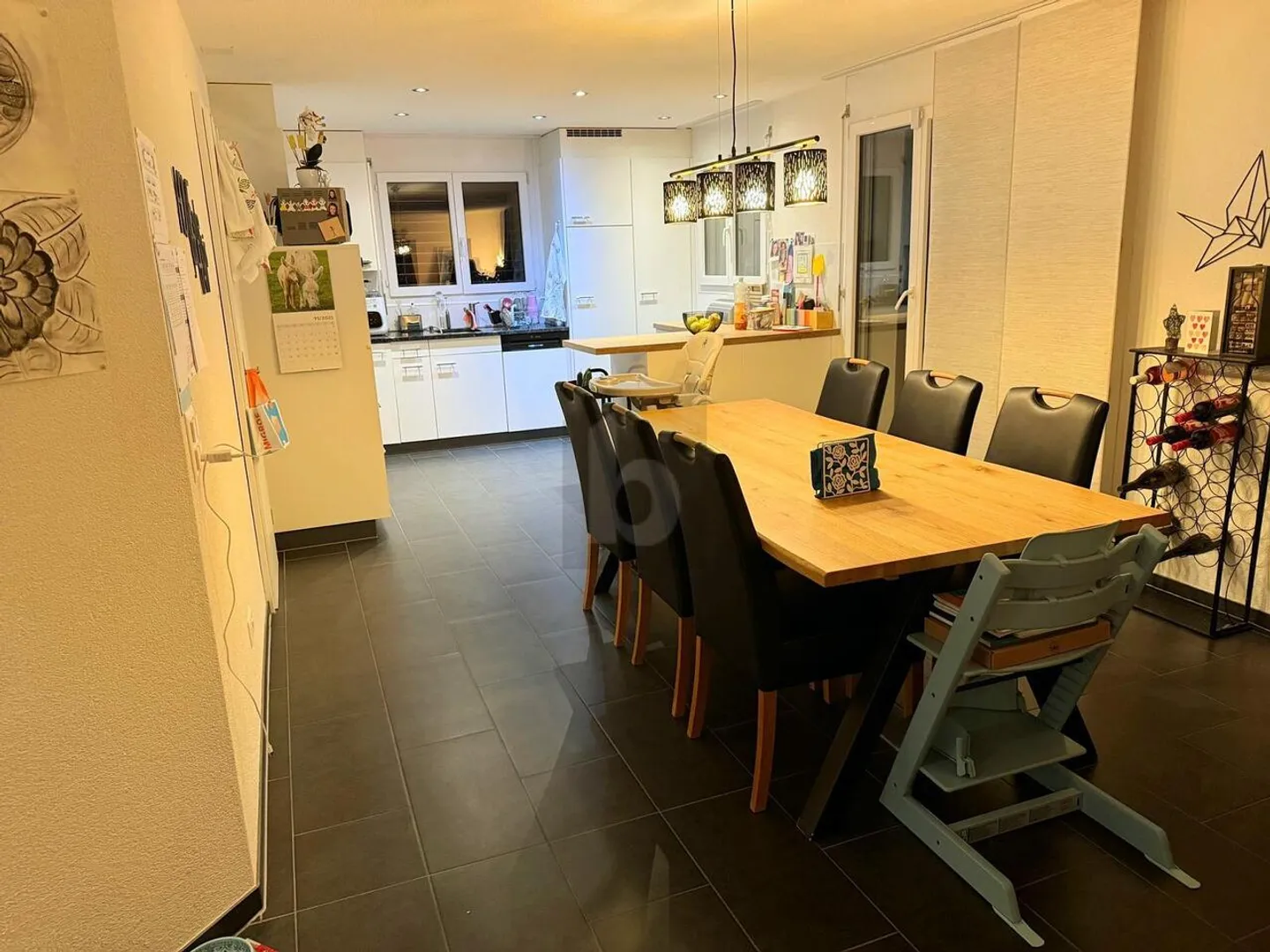 MODERN AND SPACIOUS - Photo 2 of 5