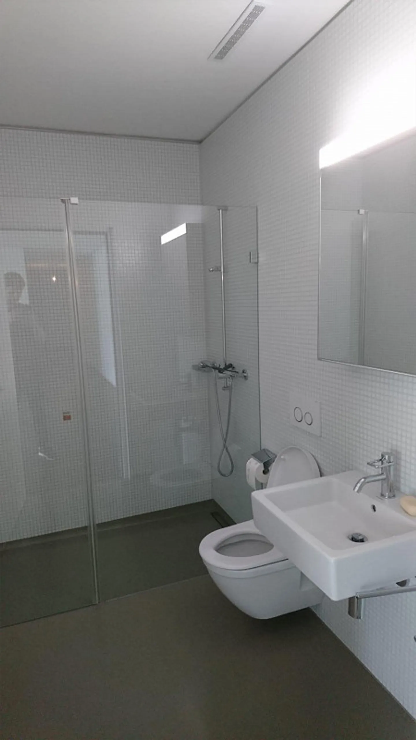 Appartement moderne de 4,5 pièces avec balcon à Glattpark - Photo 9 sur 12