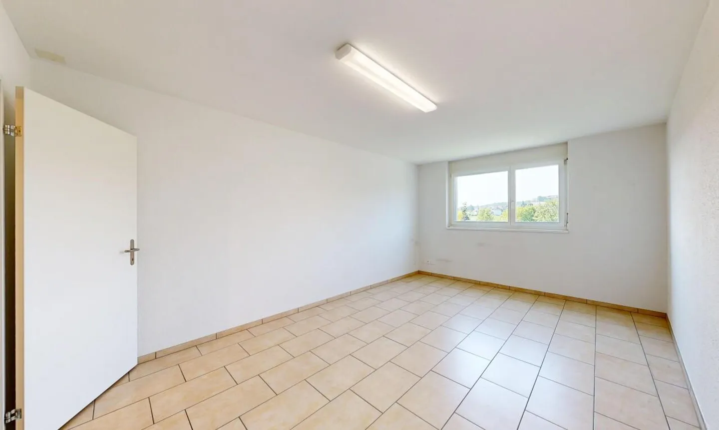 Appartamento con Terrazza Luminoso con Vista Panoramica & Comfort - Foto 5 di 11