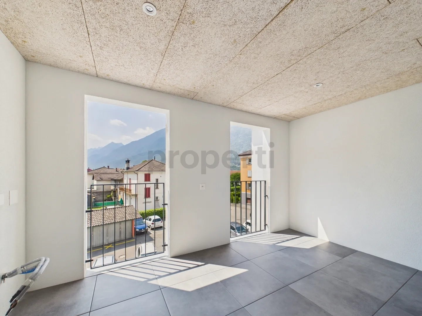 Moderno 2.5 locali appartamento con cantina e parcheggio, Biasca - Foto 5 von 13