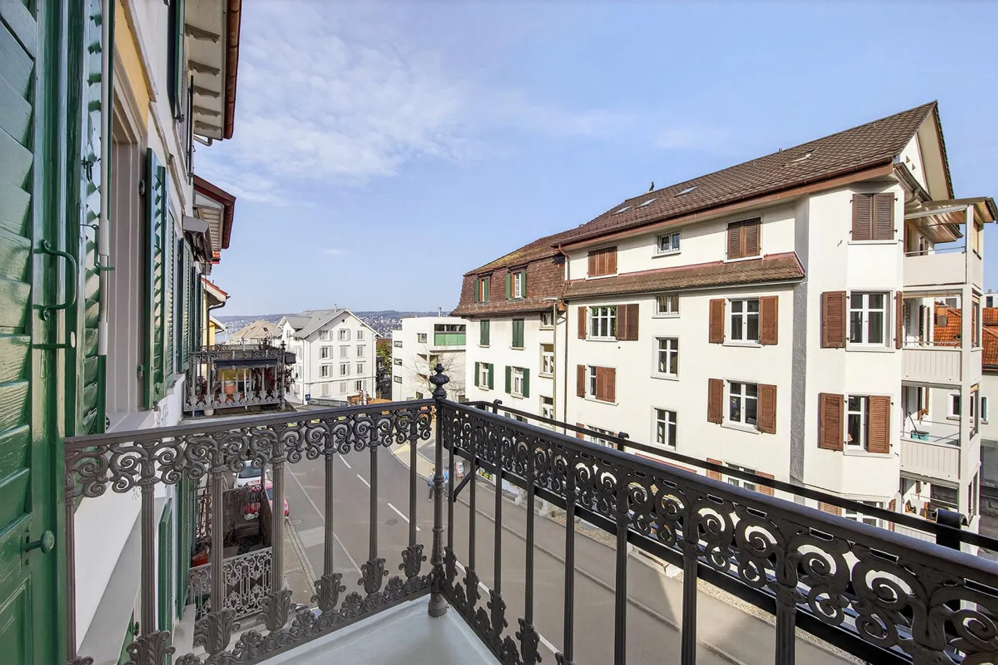 A Jewel in the "Zugerrose" - Apartment with Character - Photo 9 of 11