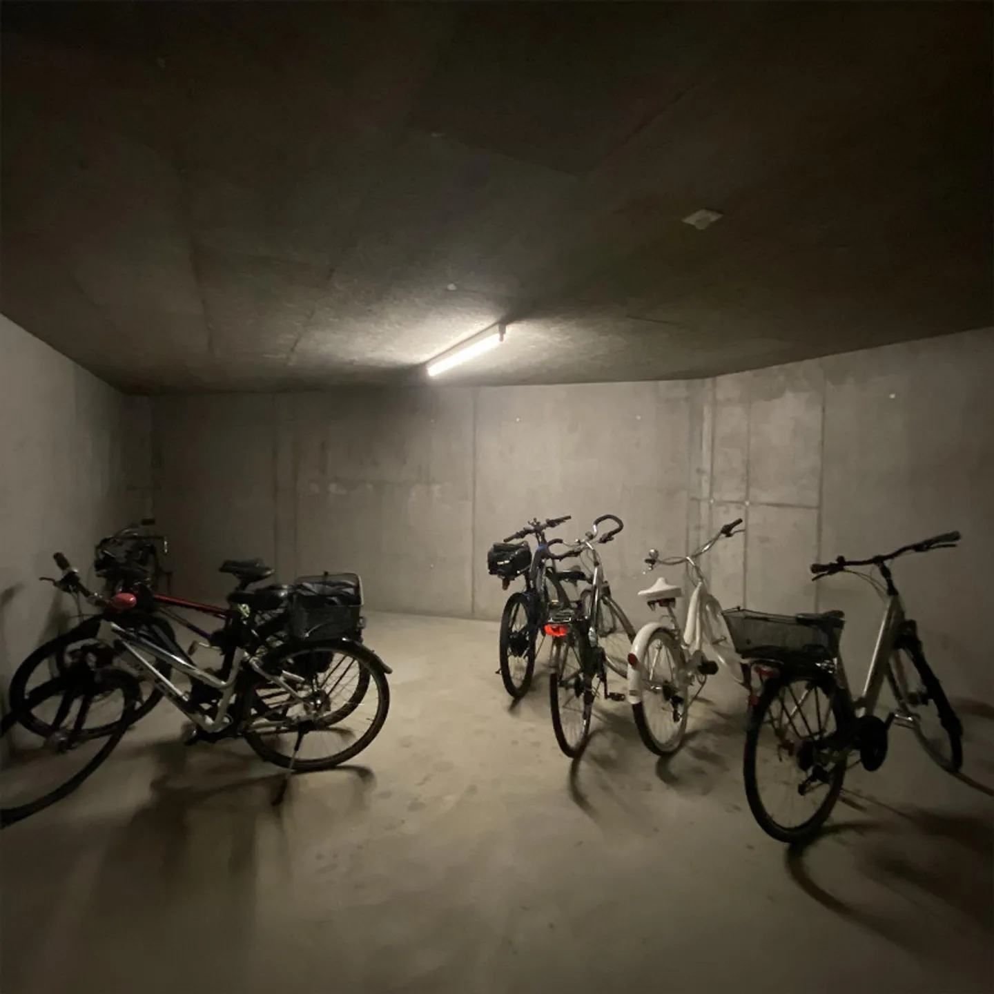 Appartement Attique de 5,5 pièces avec vue (avec jusqu'à 5 places de parking en sous-sol) - Photo 28 sur 30