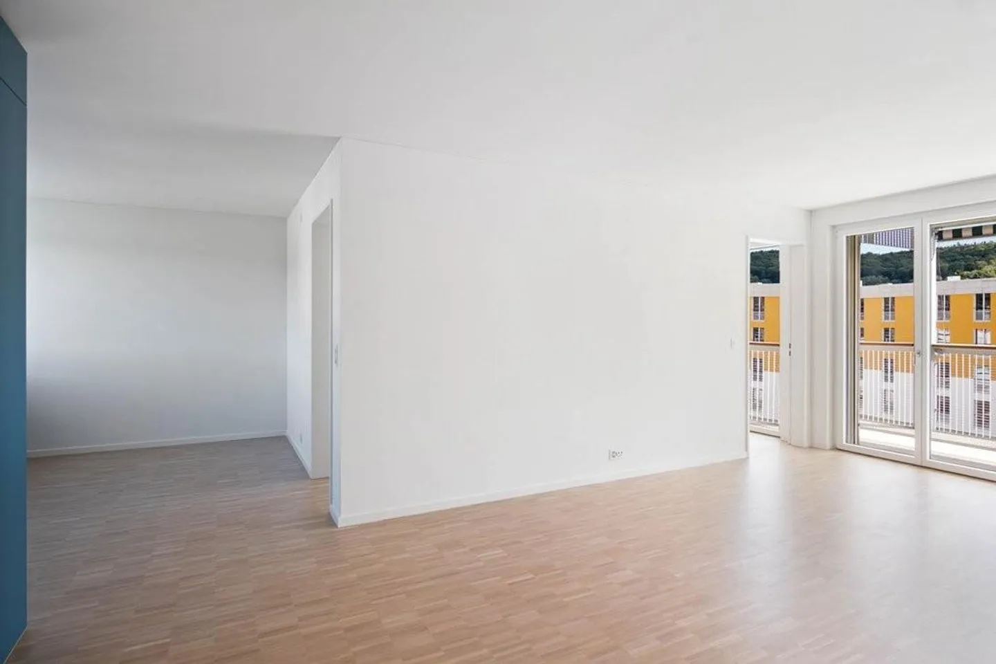 AFFITTARE SENZA DEPOSITO - colorato, simpatico: L'Insediamento Urbano Reitmen - Foto 3 di 12