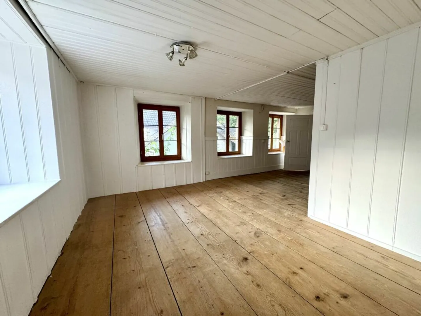 Fattoria storica di 6 stanze con un potenziale di sviluppo unico a Kienberg - Foto 18 di 21