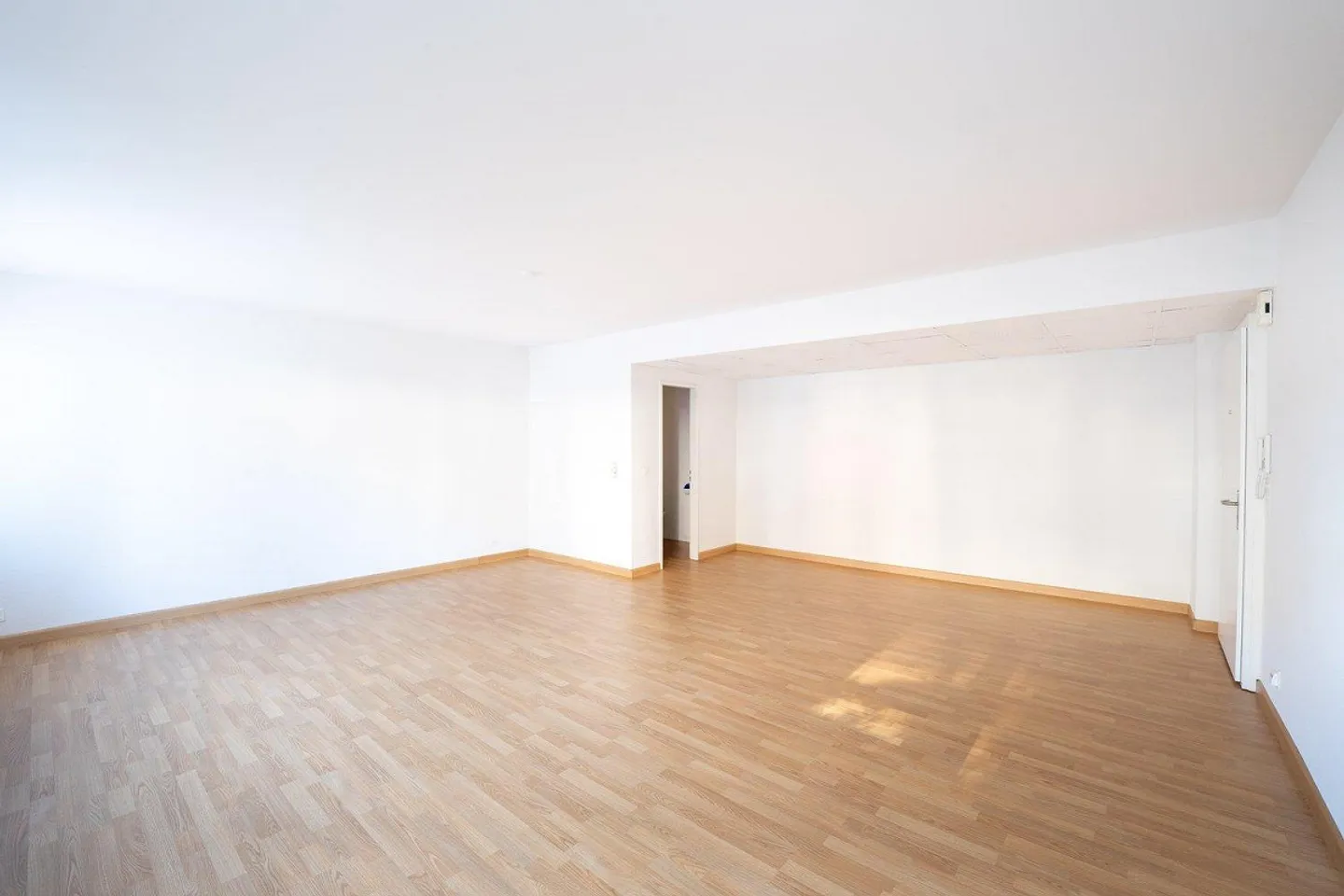 Espace de bureau ou de pratique lumineux dans le quartier universitaire - Photo 3 sur 13