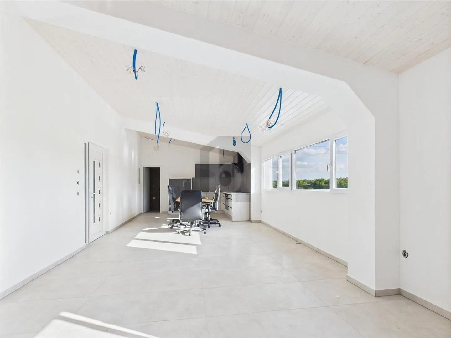 Modern Office Space in Oensingen - Photo 1 of 3