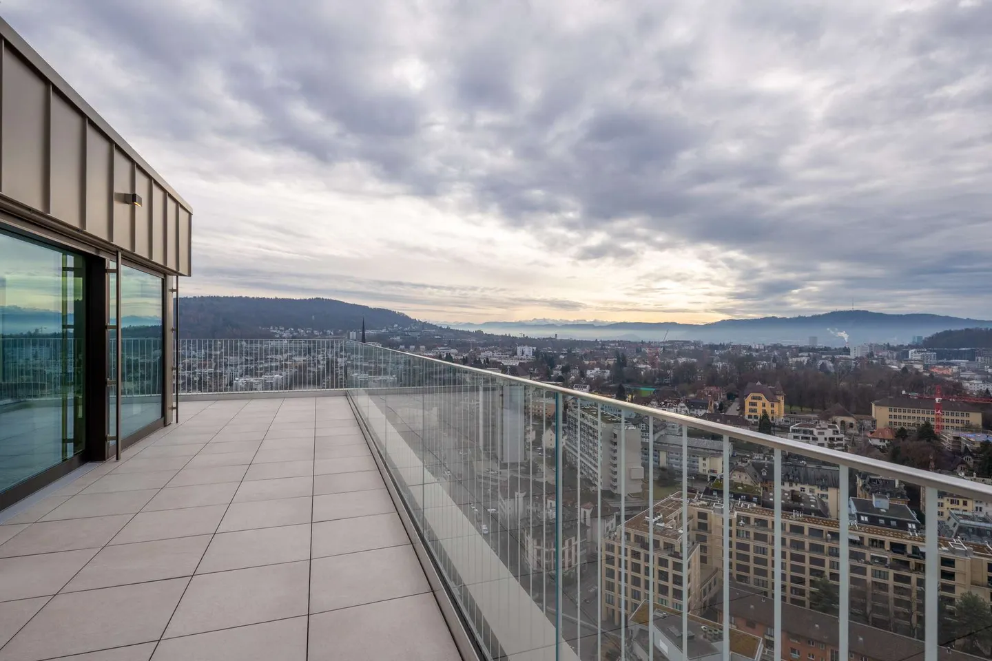 Exclusive Triplex Apartment in Zurich - Photo 11 of 13