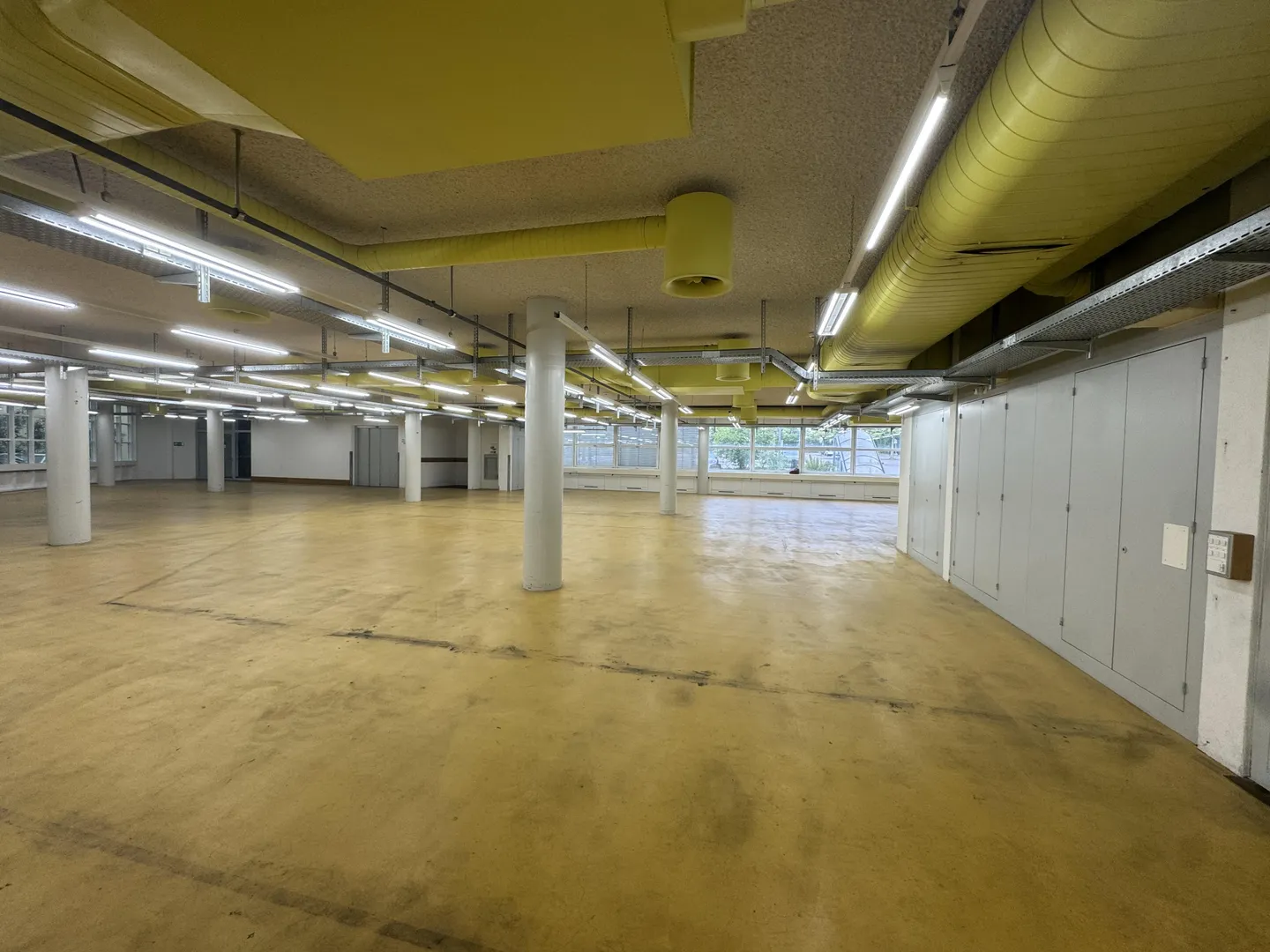 Mischgenutztes Gebäude mieten - Foto 6 von 13