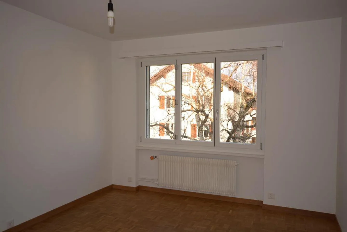 bellissimo appartamento di 3.5 locali in una posizione centrale - Foto 5 di 5