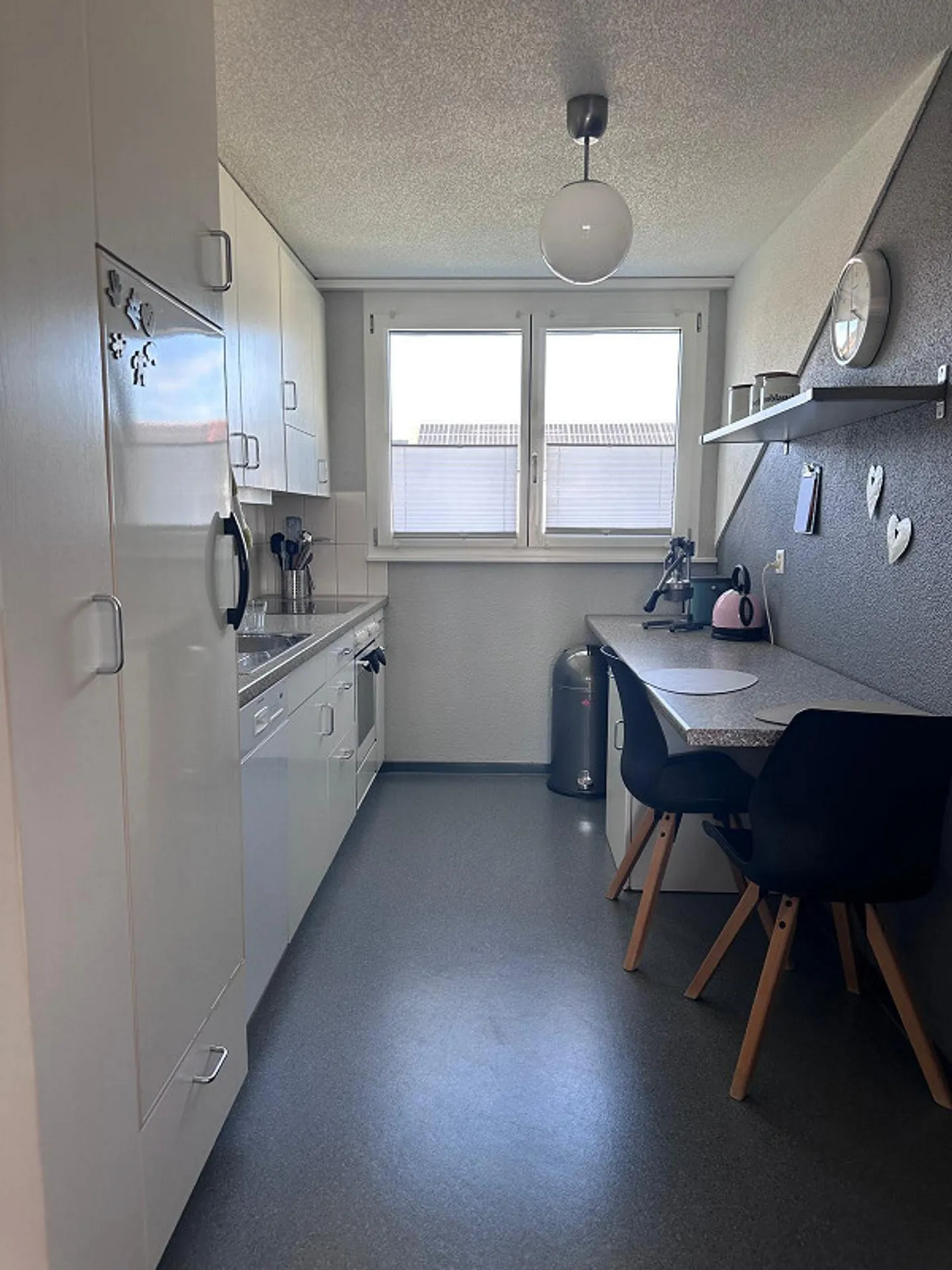 Furnished 3.5-room apartment available from now until the end of October - Photo 7 of 9