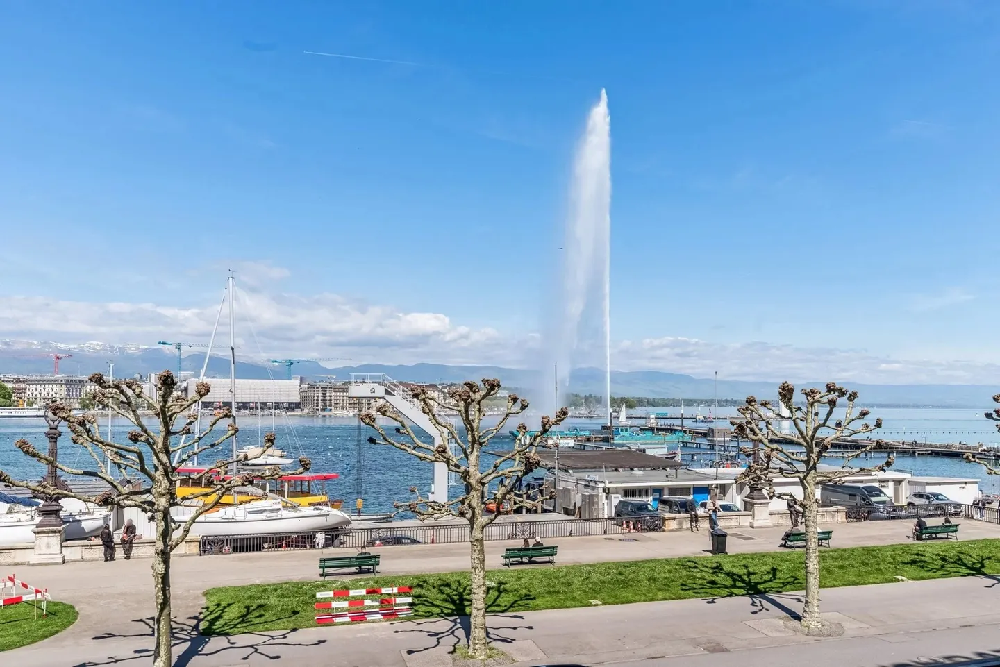 Appartement de Luxe avec Vue sur le Jet d'Eau - Photo 1 sur 2